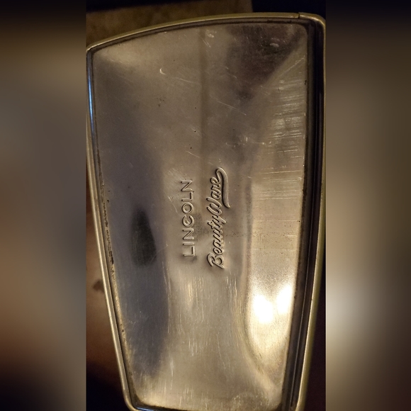 Vintage Lincoln Beautyware Flour container - Picture 2 of 6